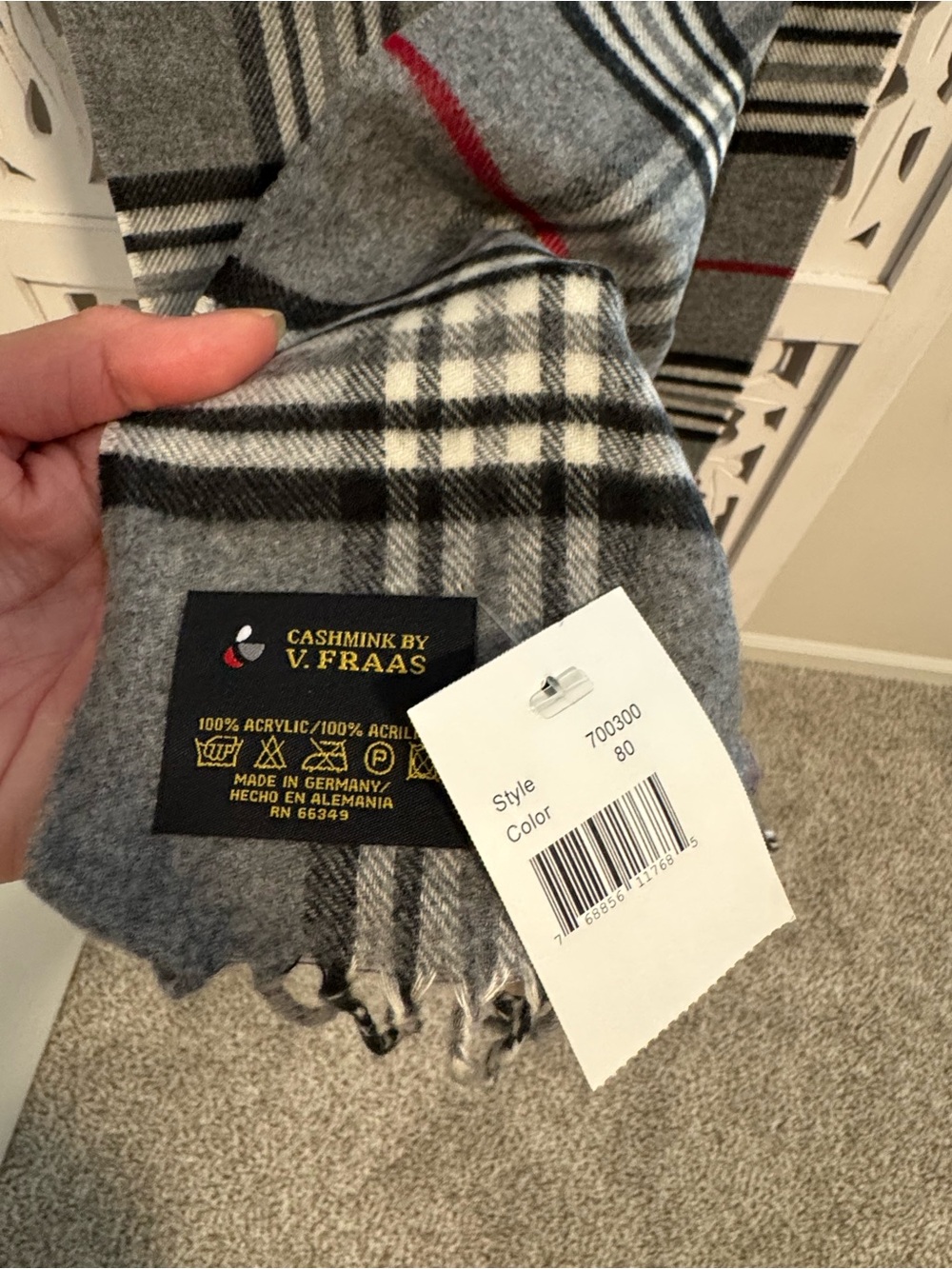 BNWT V. FRAAS Gray Plaid Scarf with Red Accent